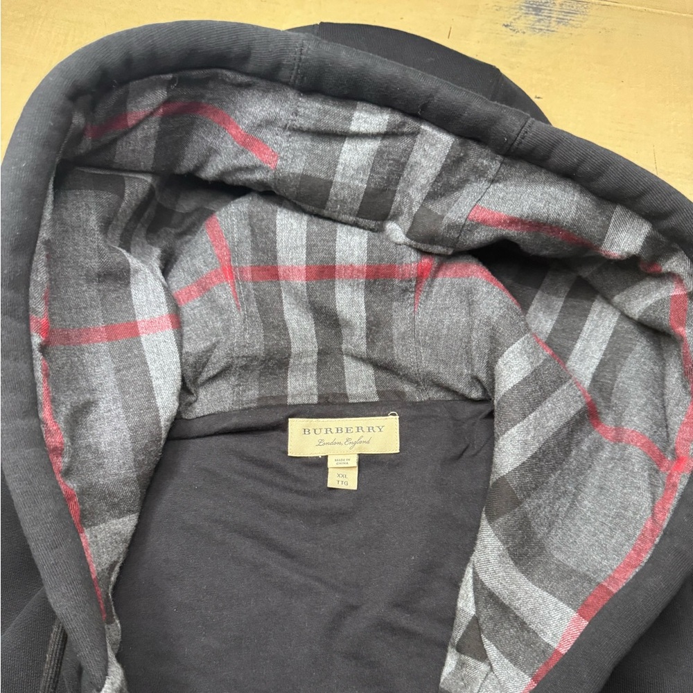 Burberry Equestrian Logo Zip up Hoodie - Picture 3 of 9